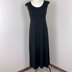 Connected black midi length scoop neckline sleeveless knit dress Size 12 petite